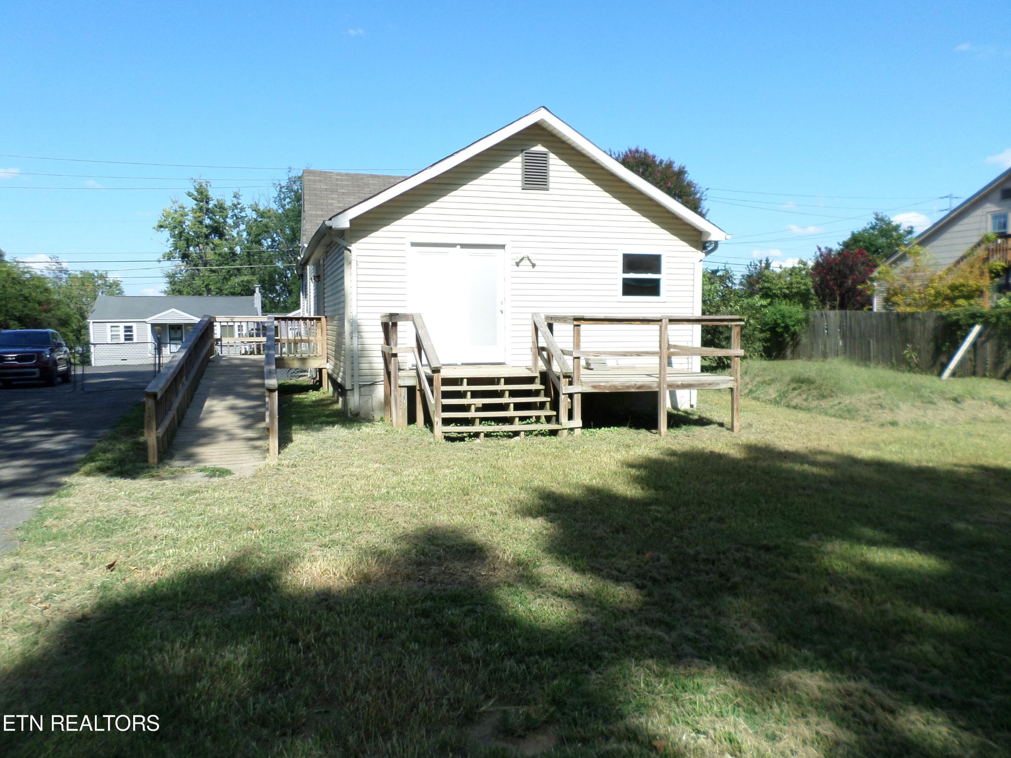 4907 Rowan Road Knoxville, TN 37912 - Photo 11 of 13 Gallery Image 11