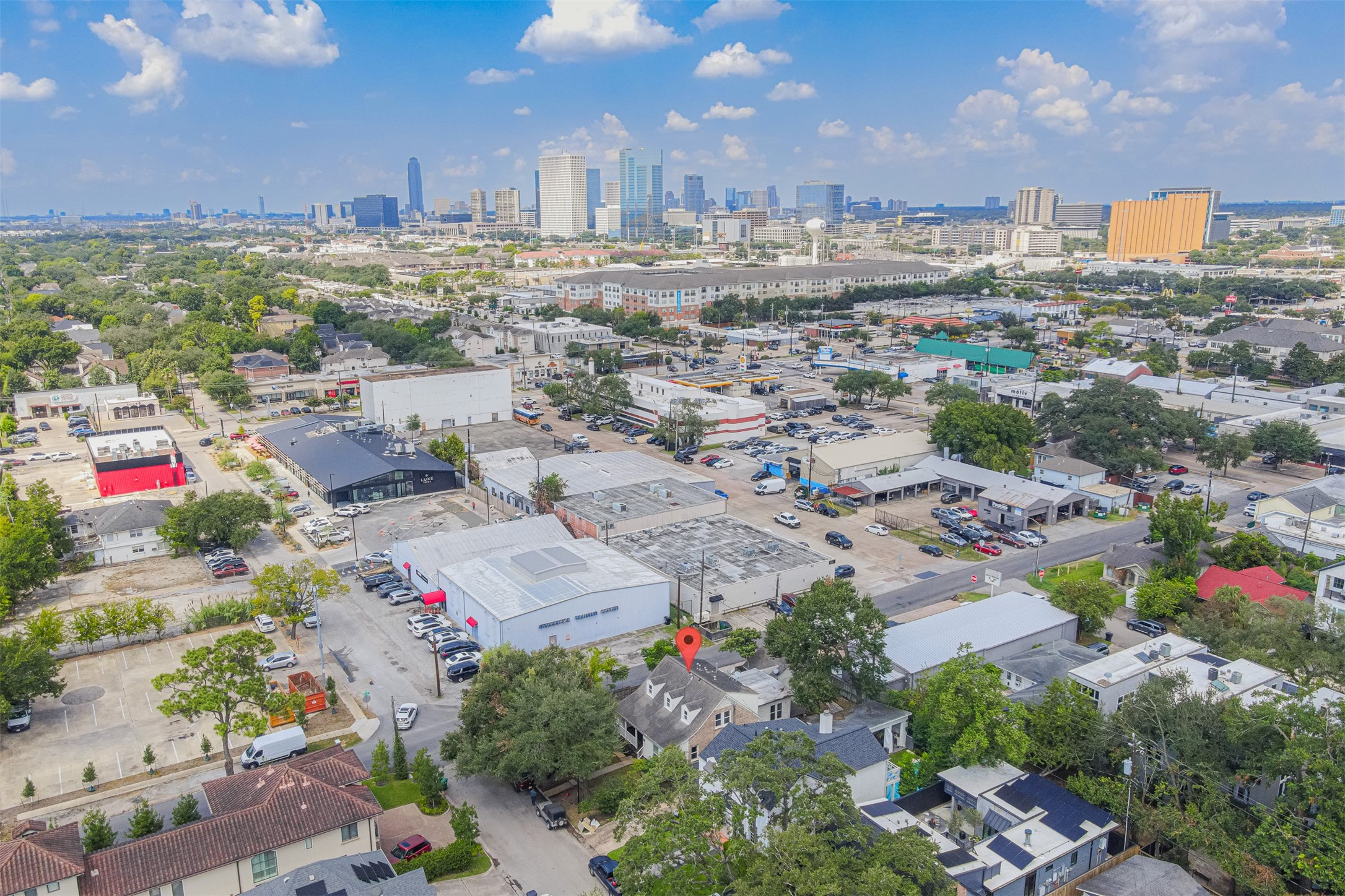2438 Albans Road Houston, TX 77005 - Photo 3 of 34 a view of a city