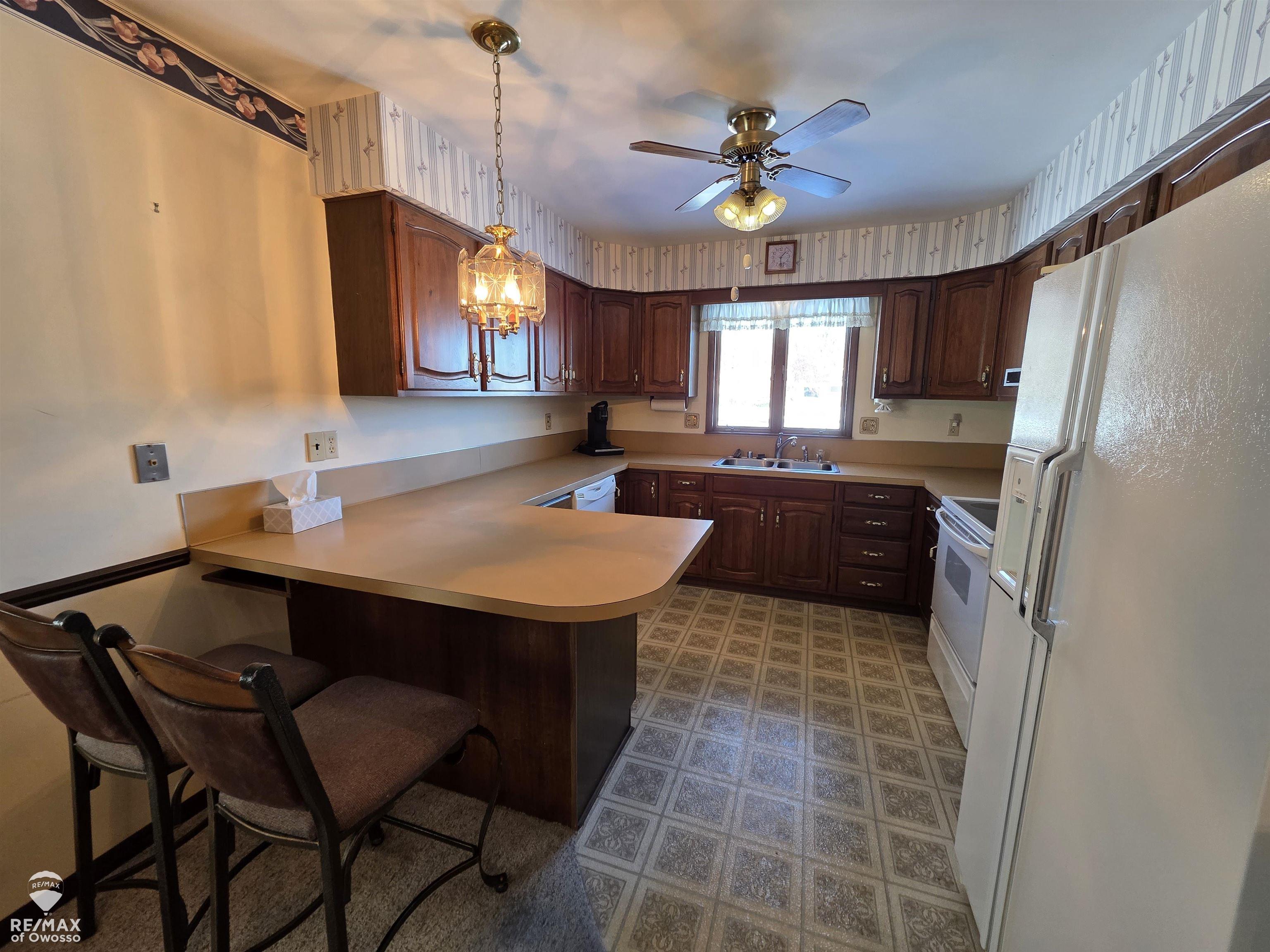 2445 North Hickory Road Owosso, MI 48867 - Photo 13 of 28 50199709-99638c5a-d16c-4e94-be88-41e850b3587b.JPG