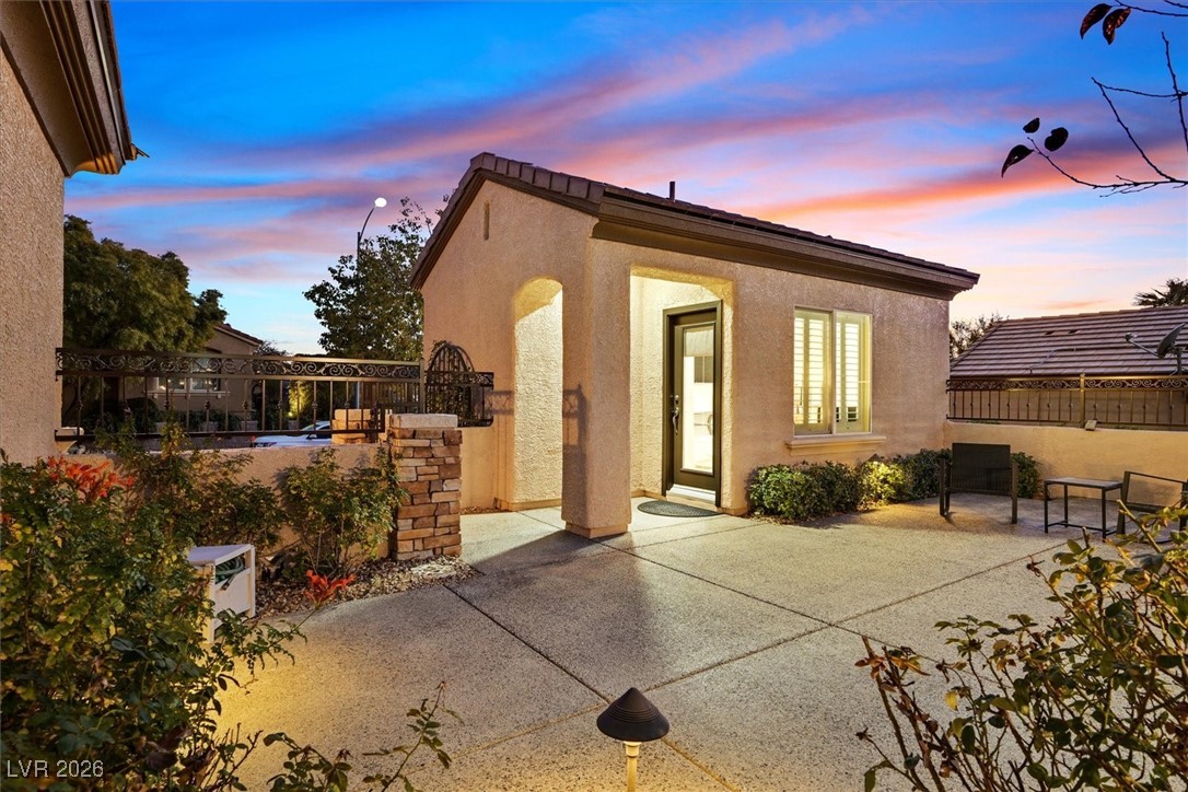 2446 Hardin Ridge Drive Henderson, NV 89052 - Photo 54 of 88