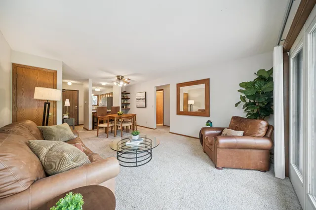 $173,900 | 369 Belvidere Street East, Unit 369B, St. Paul, MN 55107