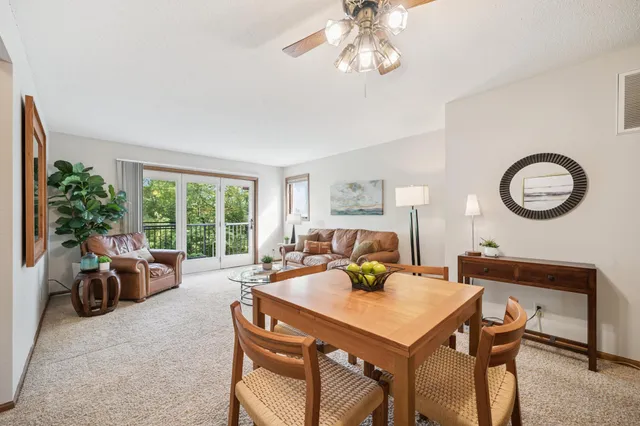 $173,900 | 369 Belvidere Street East, Unit 369B, St. Paul, MN 55107