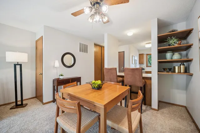 $173,900 | 369 Belvidere Street East, Unit 369B, St. Paul, MN 55107