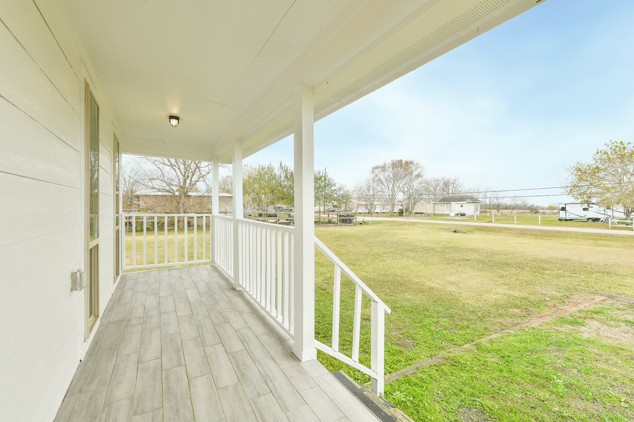 1210 Airline North Rosharon, TX 77583 - Photo 3 of 20