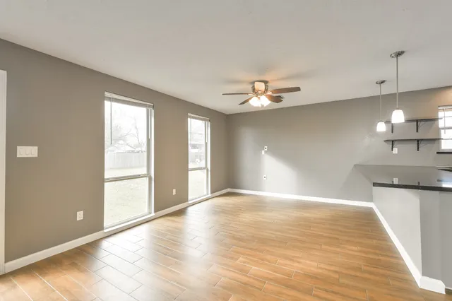 $1,625 | 1210 Airline North, Rosharon, TX 77583