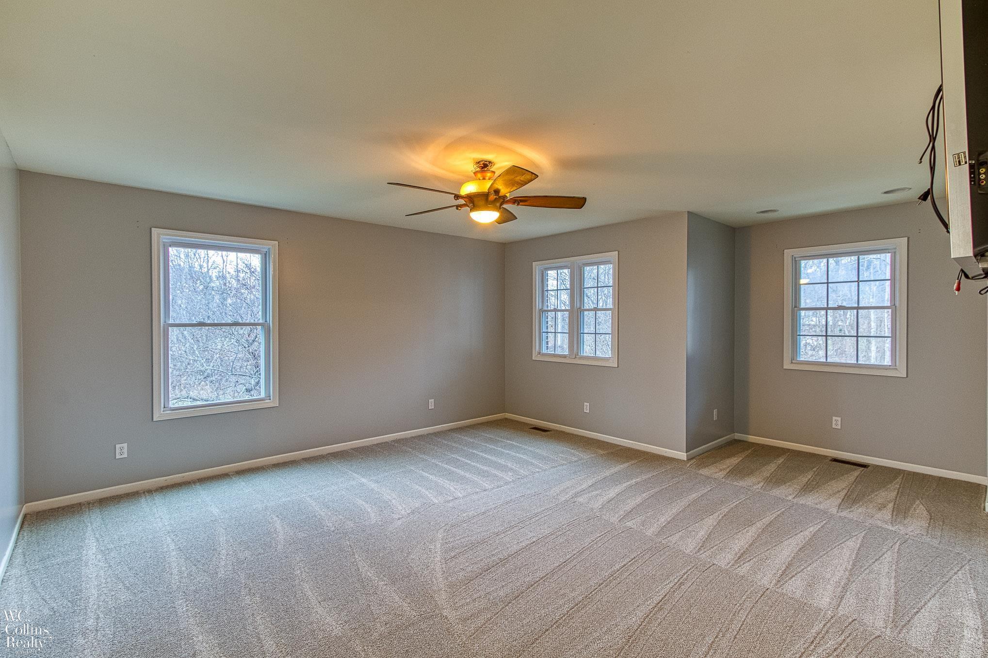 5424 Sandhill Road Almont, MI 48003 - Photo 12 of 31 50097512-11.JPG