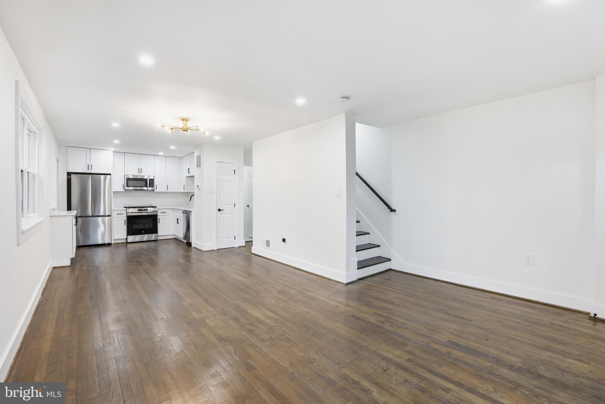 5301 67th Avenue Riverdale, MD 20737 - Photo 4 of 28