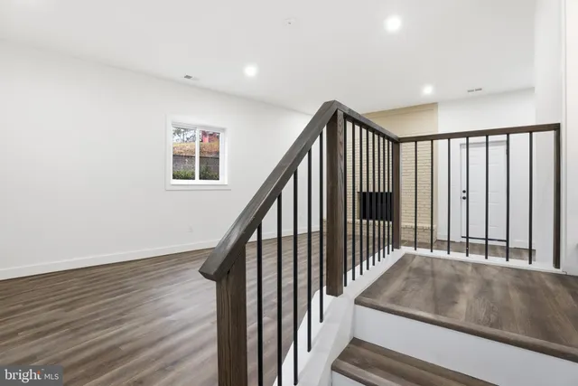 $397,900 | 5301 67th Avenue, Riverdale, MD 20737