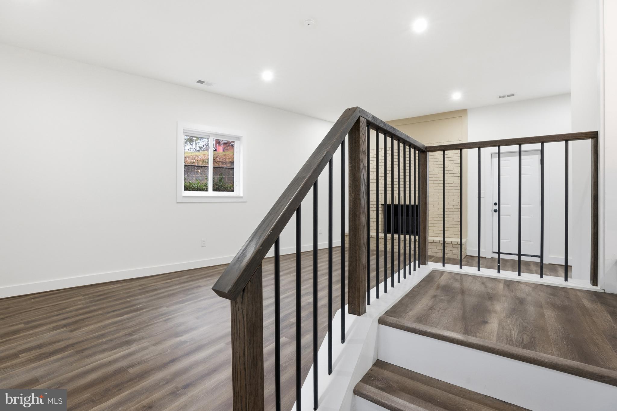 5301 67th Avenue Riverdale, MD 20737 - Photo 10 of 28