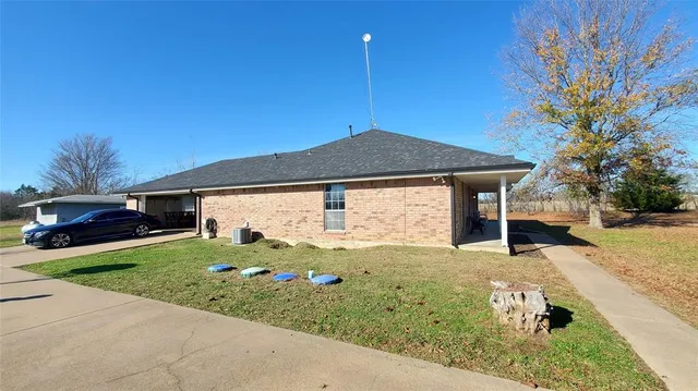 $385,000 | 510 County Road 2721, Mabank, TX 75147