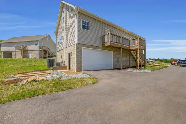 $429,000 | 155 Waters Edge Drive, Spring City, TN 37381