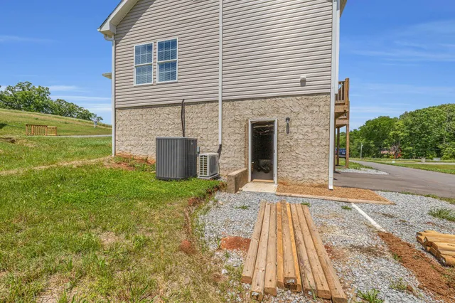 $429,000 | 155 Waters Edge Drive, Spring City, TN 37381