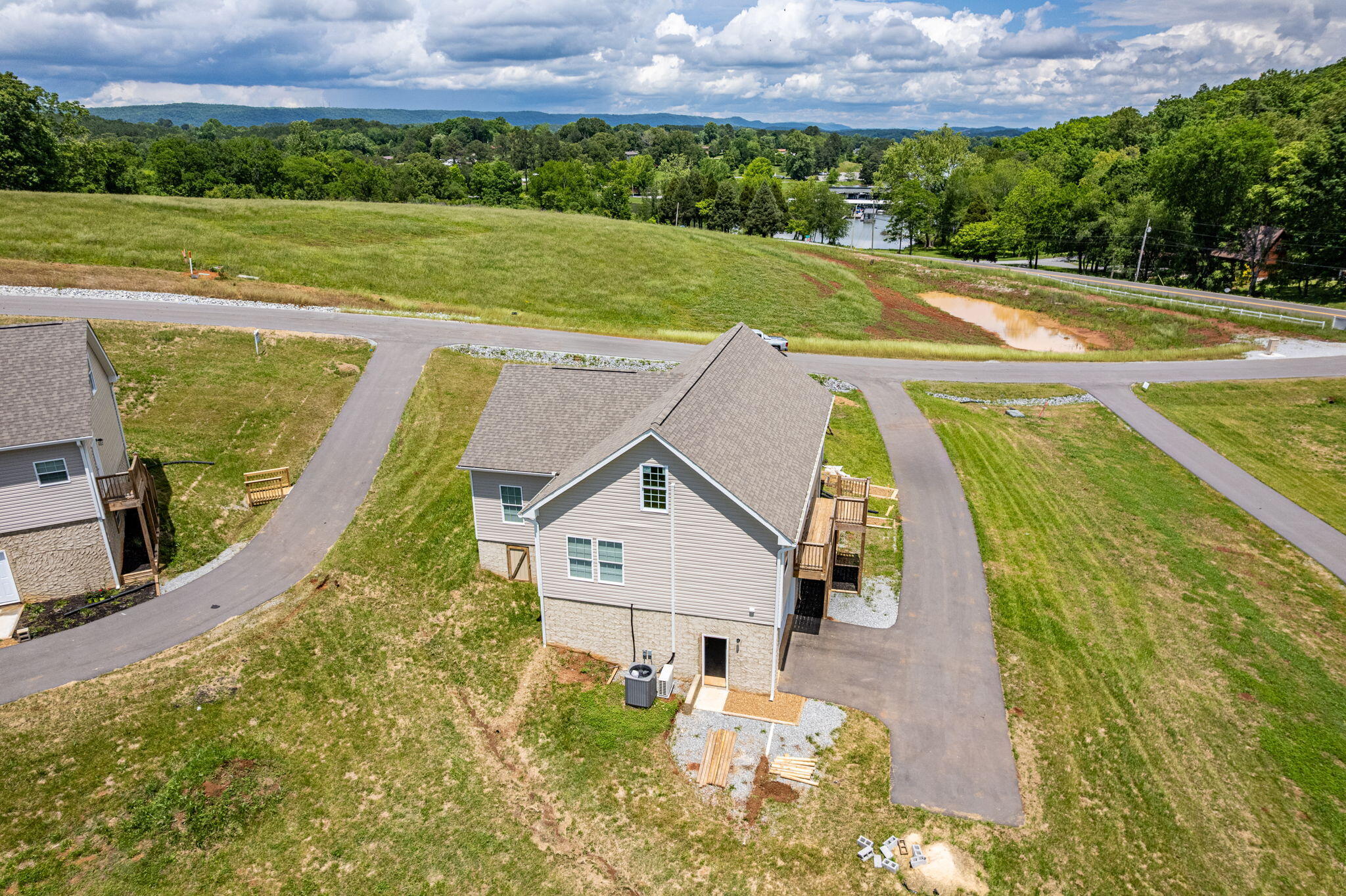 155 Waters Edge Drive Spring City, TN 37381 - Photo 34 of 44 12-web-or-mls-155-waters-edge-dr (1)