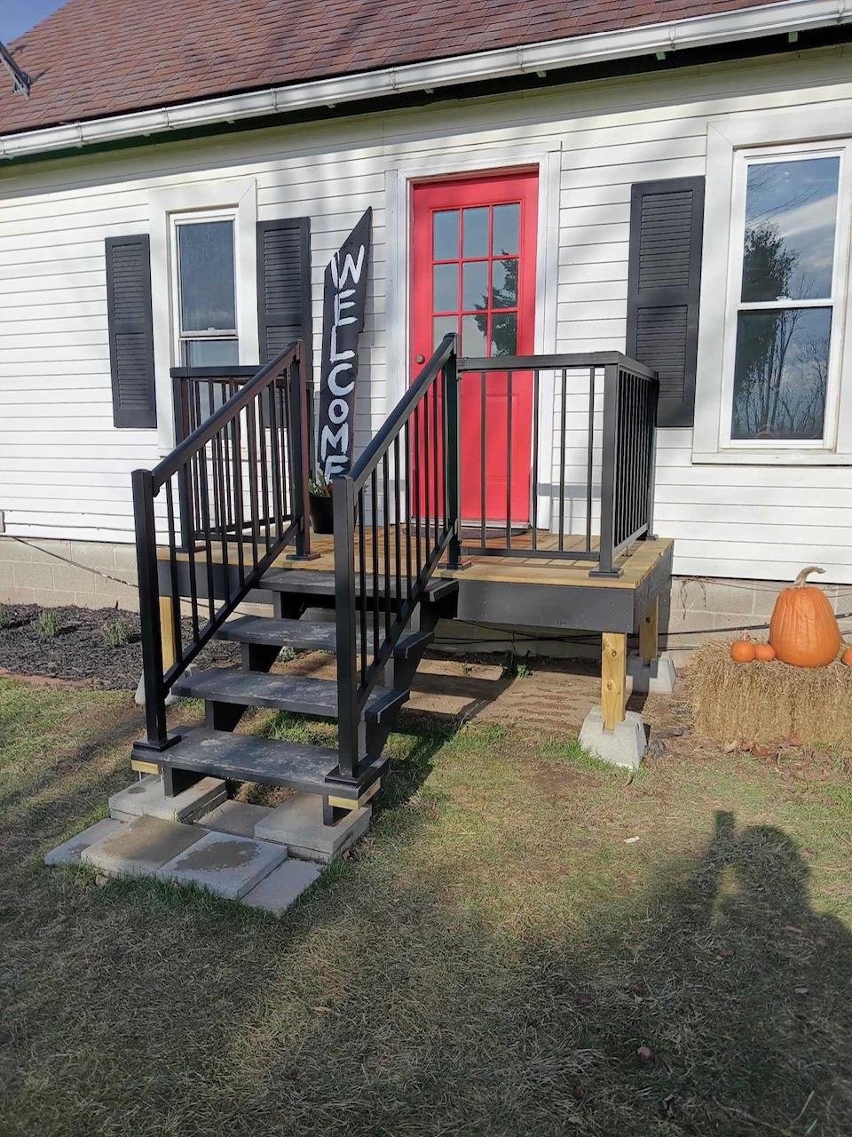 5525 East Coe Road Shepherd, MI 48883 - Photo 2 of 21