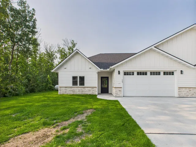 $374,000 | Tbd Elm Drive, Warroad, MN 56763