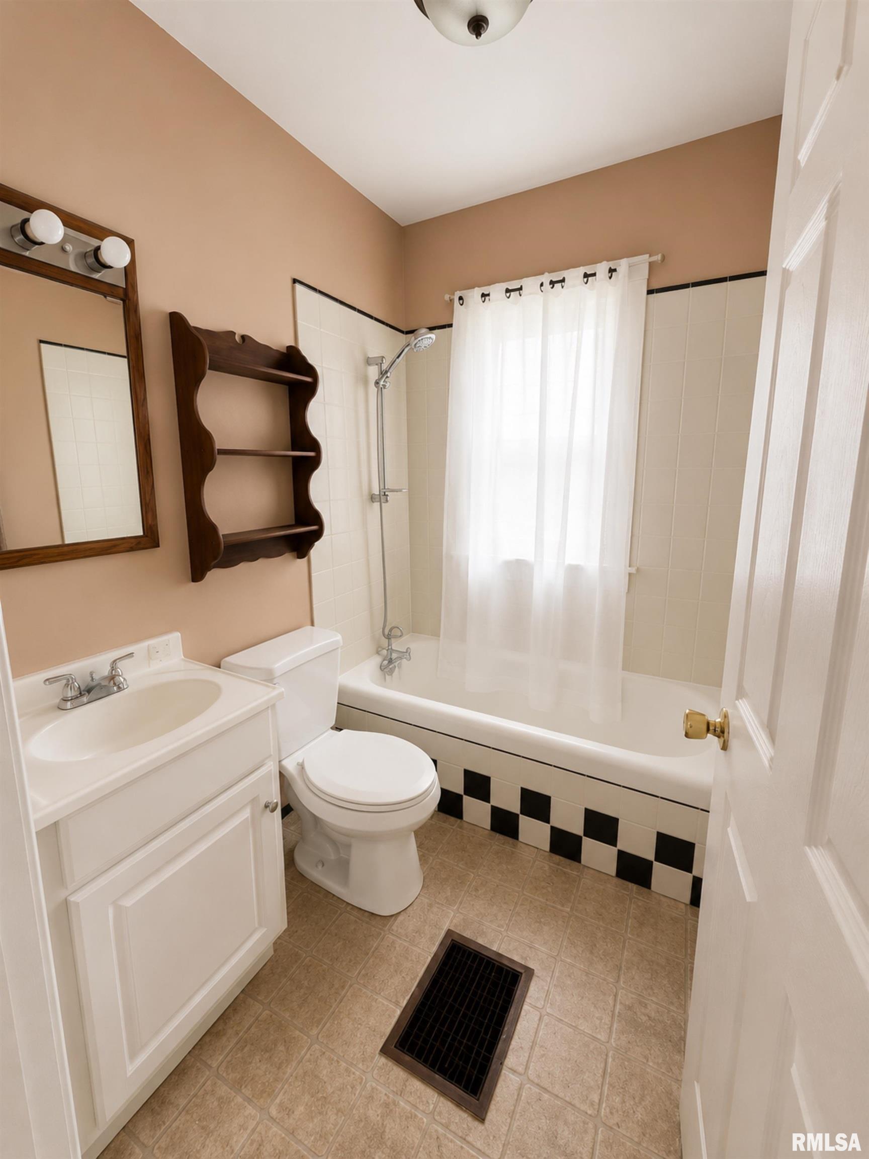 1252 East Whitmer Street Decatur, IL 62521 - Photo 22 of 23