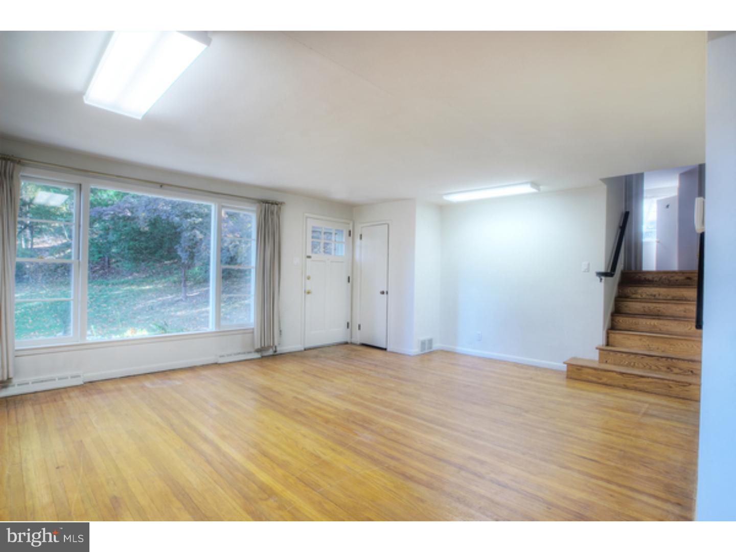 615 Crestline Road Wayne, PA 19087 - Photo 3 of 25