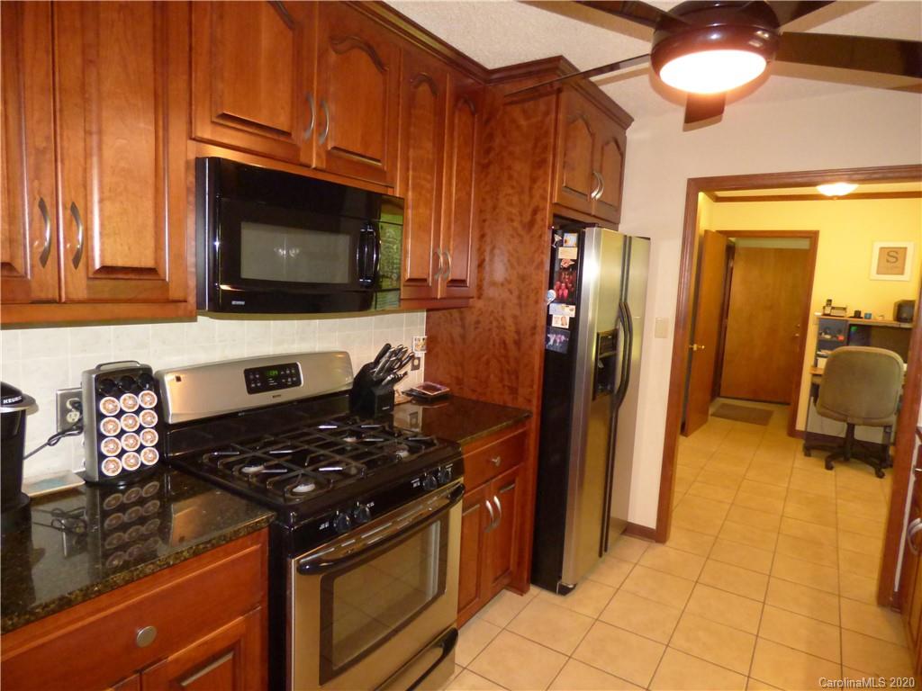 902 Pine Forest Road Charlotte, NC 28214 - Photo 2 of 21 Gallery Image 2