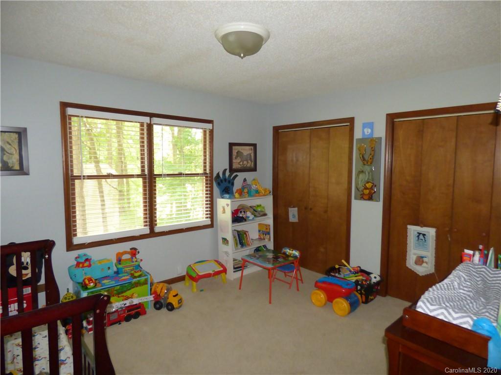 902 Pine Forest Road Charlotte, NC 28214 - Photo 13 of 21 Gallery Image 13
