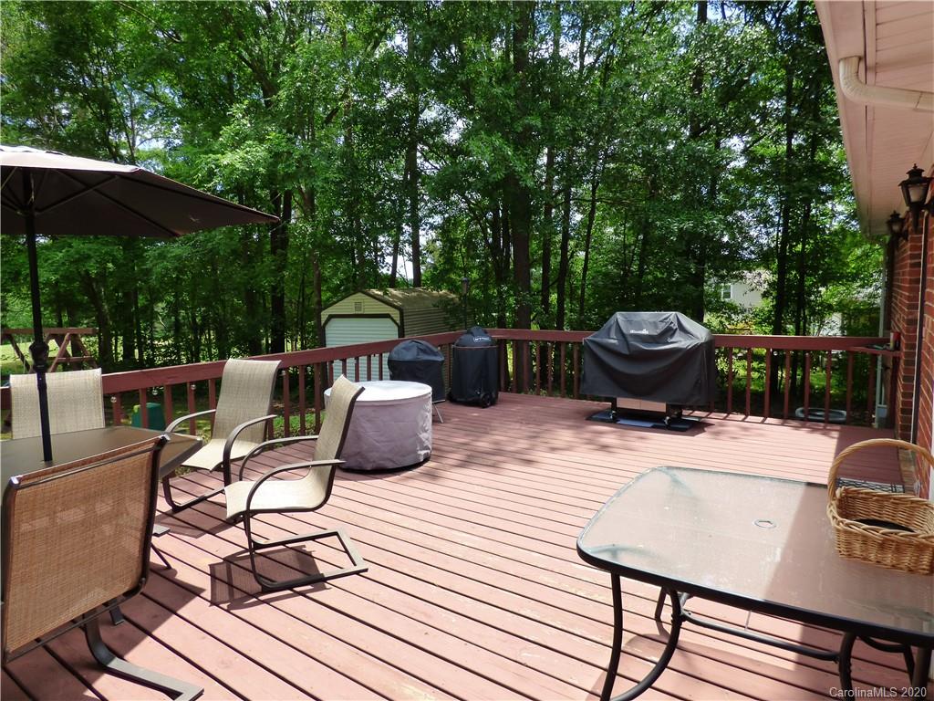 902 Pine Forest Road Charlotte, NC 28214 - Photo 16 of 21 Gallery Image 16