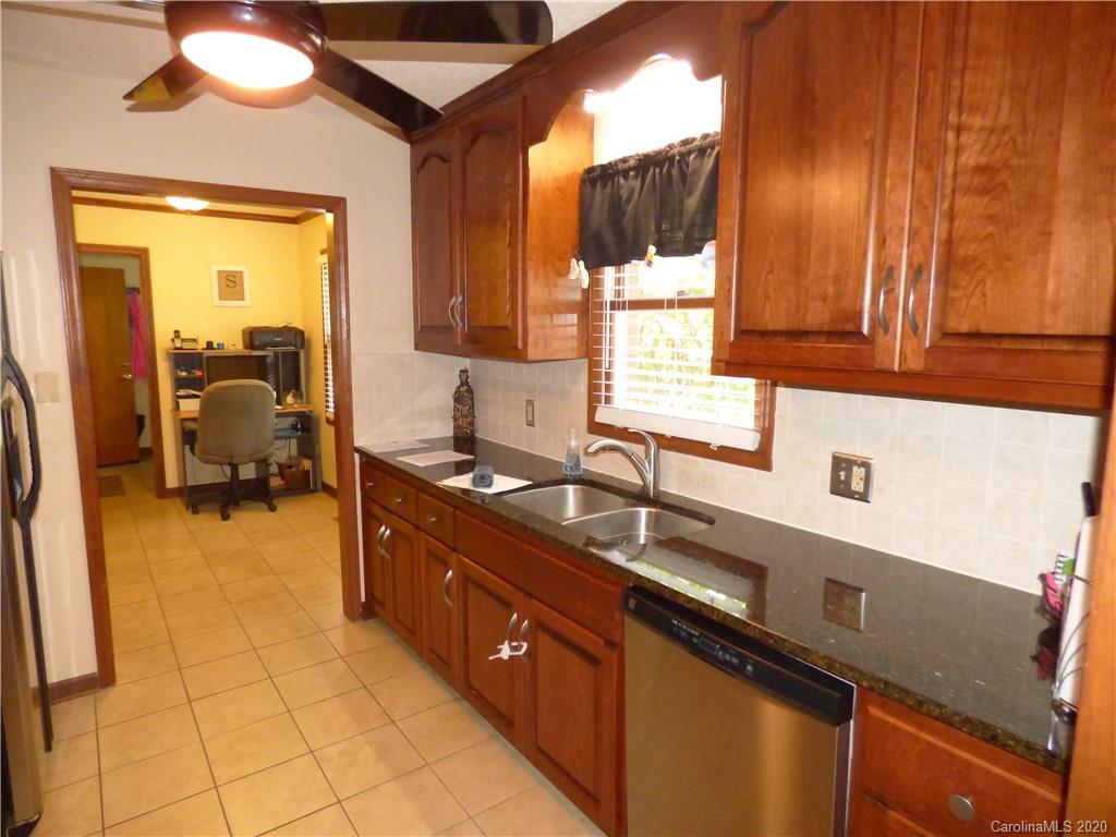902 Pine Forest Road Charlotte, NC 28214 - Photo 3 of 21 Gallery Image 3