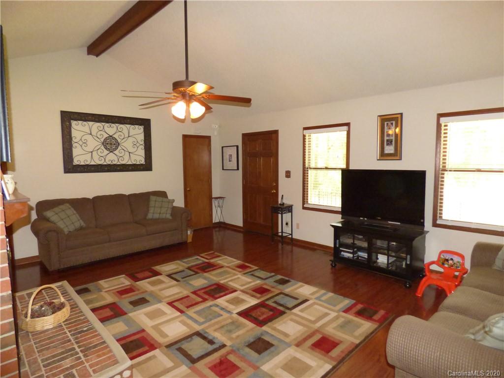902 Pine Forest Road Charlotte, NC 28214 - Photo 6 of 21 Gallery Image 6