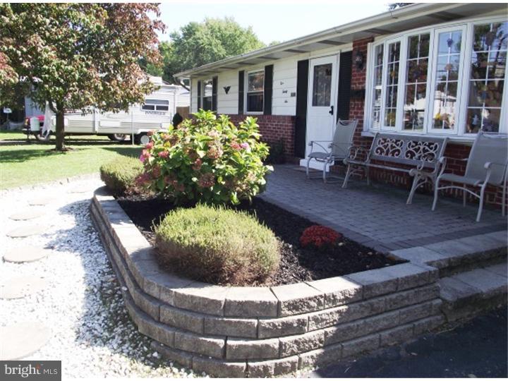 536 Durham Road Langhorne, PA 19047 - Photo 3 of 24 Patio