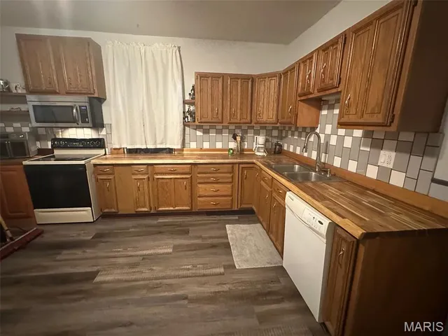 $119,900 | 9405 Gentry Avenue, St. Louis, MO 63125