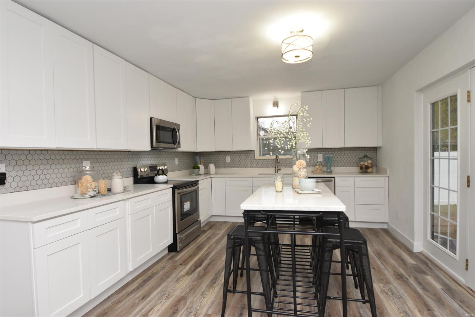 52 Innsbruck Lane Shiloh, IL 62221 - Photo 12 of 25