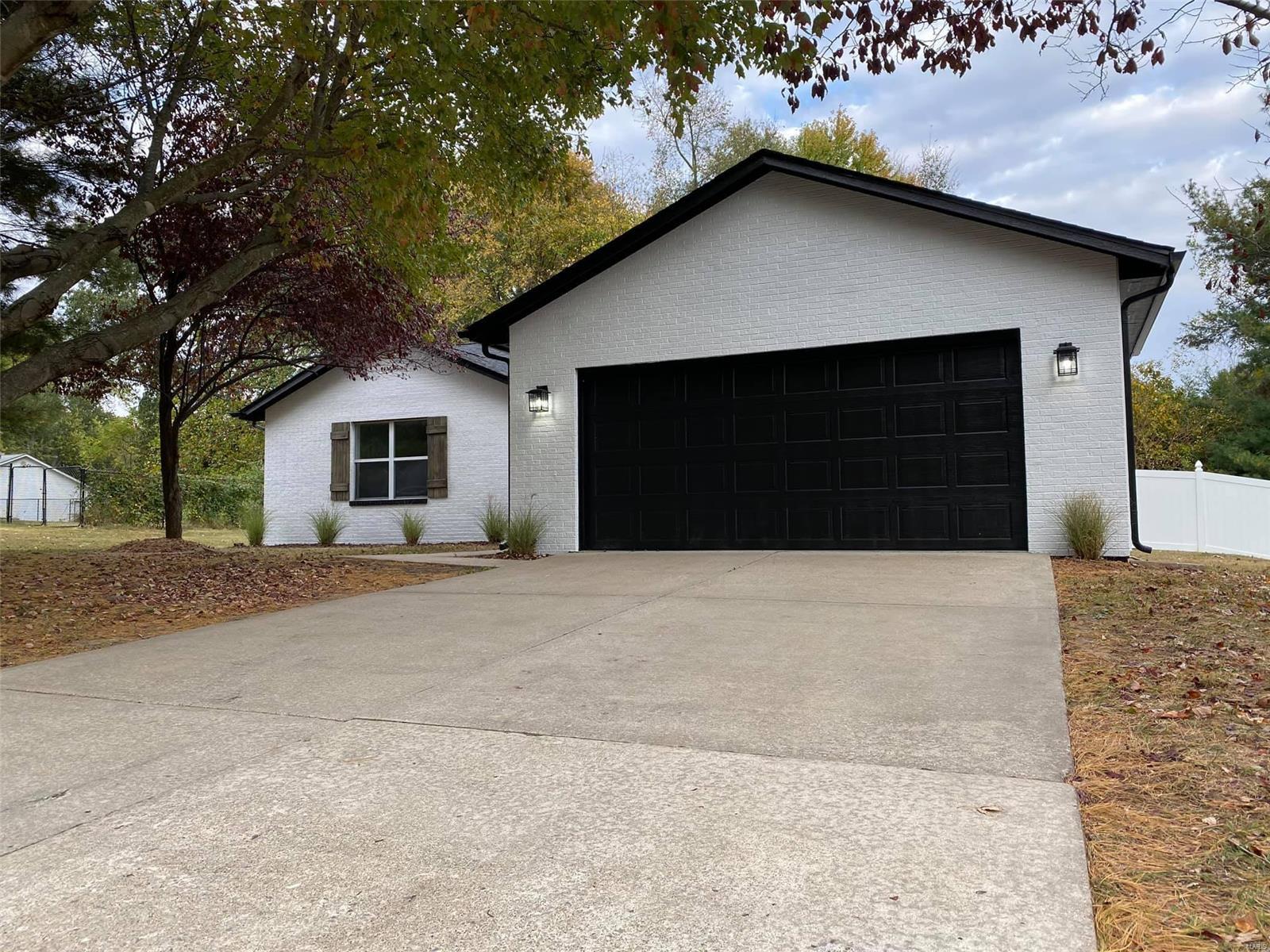 52 Innsbruck Lane Shiloh, IL 62221 - Photo 3 of 25