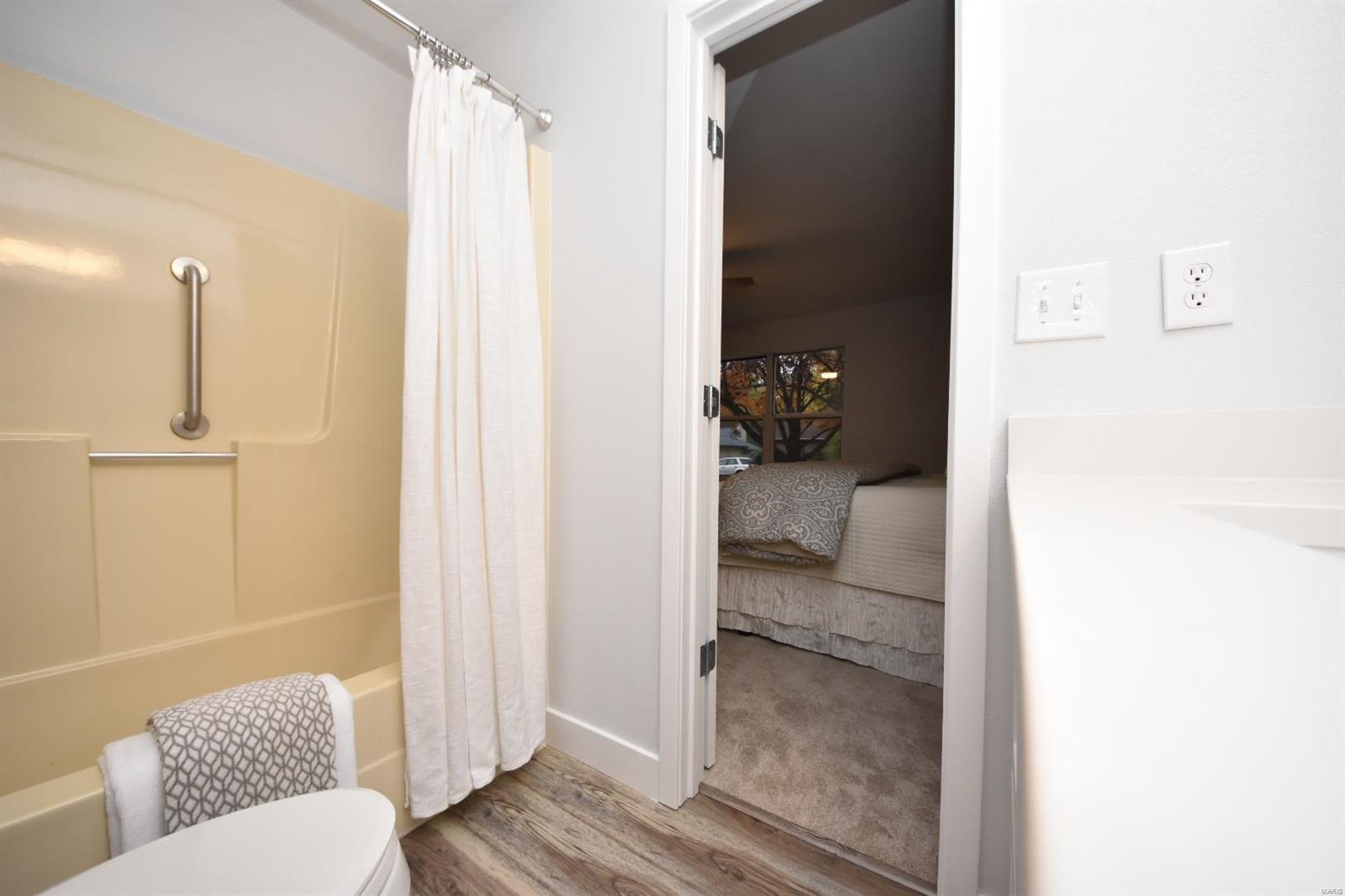 52 Innsbruck Lane Shiloh, IL 62221 - Photo 21 of 25