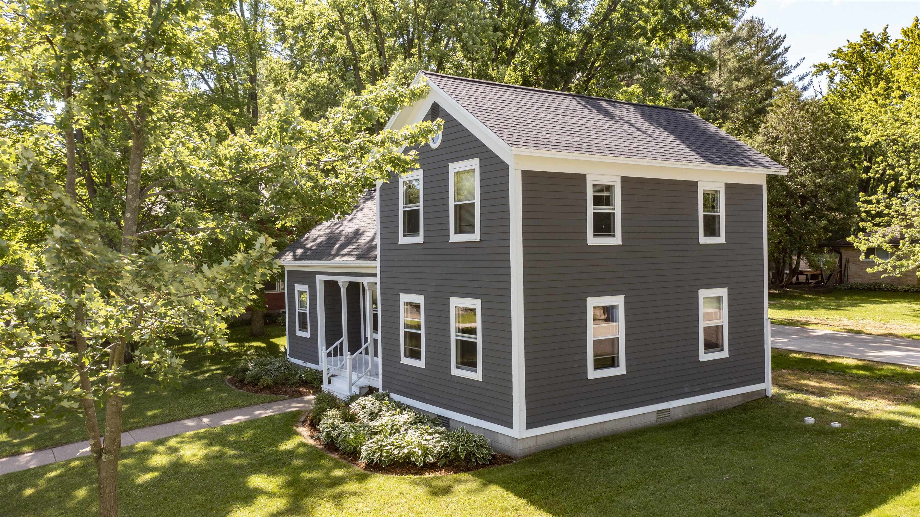201 Mill Street Amherst, WI 54406 - Photo 2 of 22