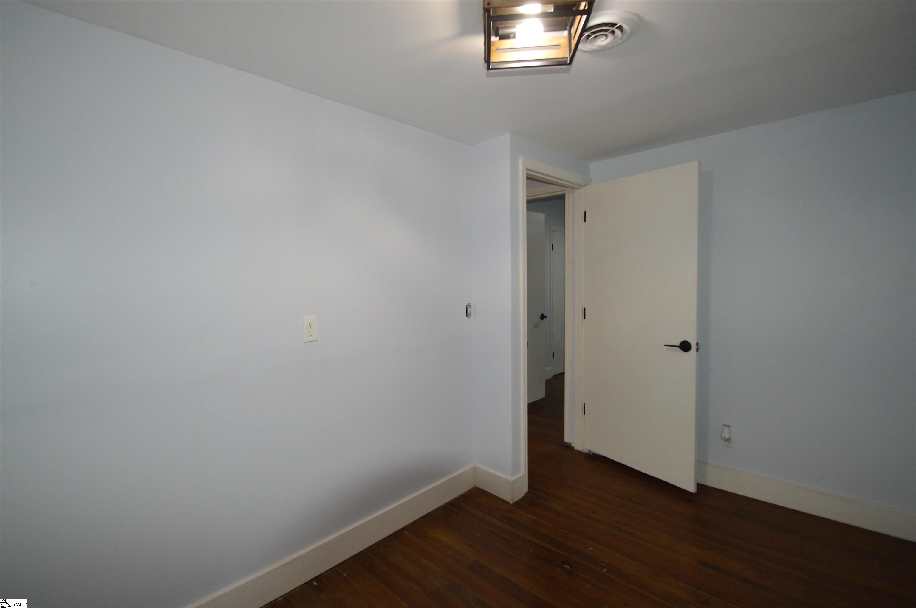 30 Porter Street Tryon, NC 28782 - Photo 27 of 34 Gallery Image 27