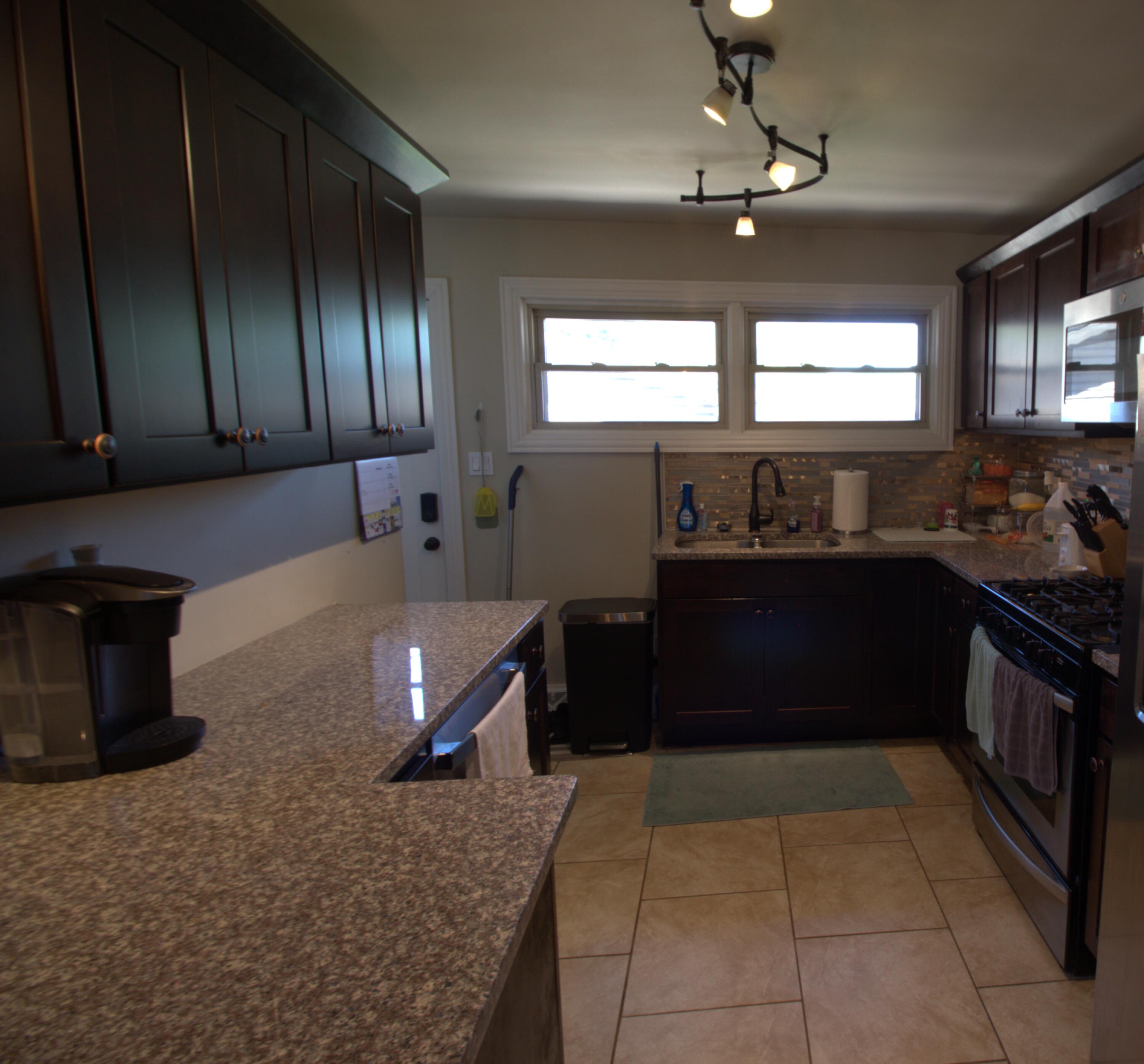 1416 Harvey Street Griffith, IN 46319 - Photo 6 of 15 3000x2792