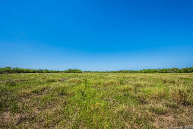 $2,431,250 | 0 Cr 646, Hondo, TX 78861