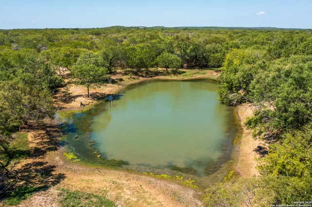 $2,431,250 | 0 Cr 646, Hondo, TX 78861