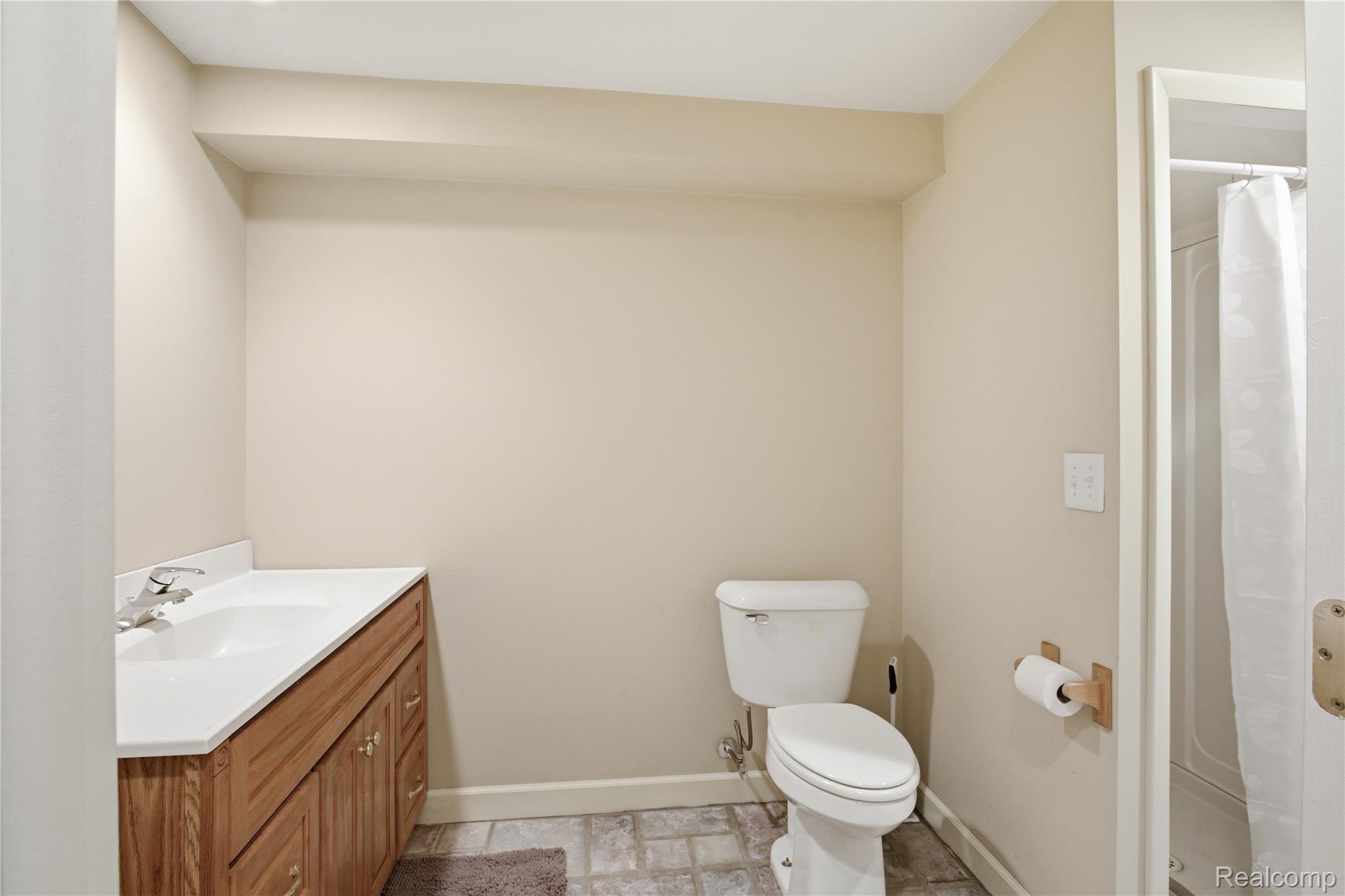 830 Hemingway Road Lake Orion, MI 48362 - Photo 38 of 70 244A3947.jpg