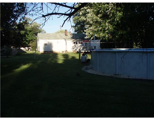 871 Freeport Road Freeport, PA 16229 - Photo 12 of 13 Swimming Pool/Hot Tub/Sauna.
