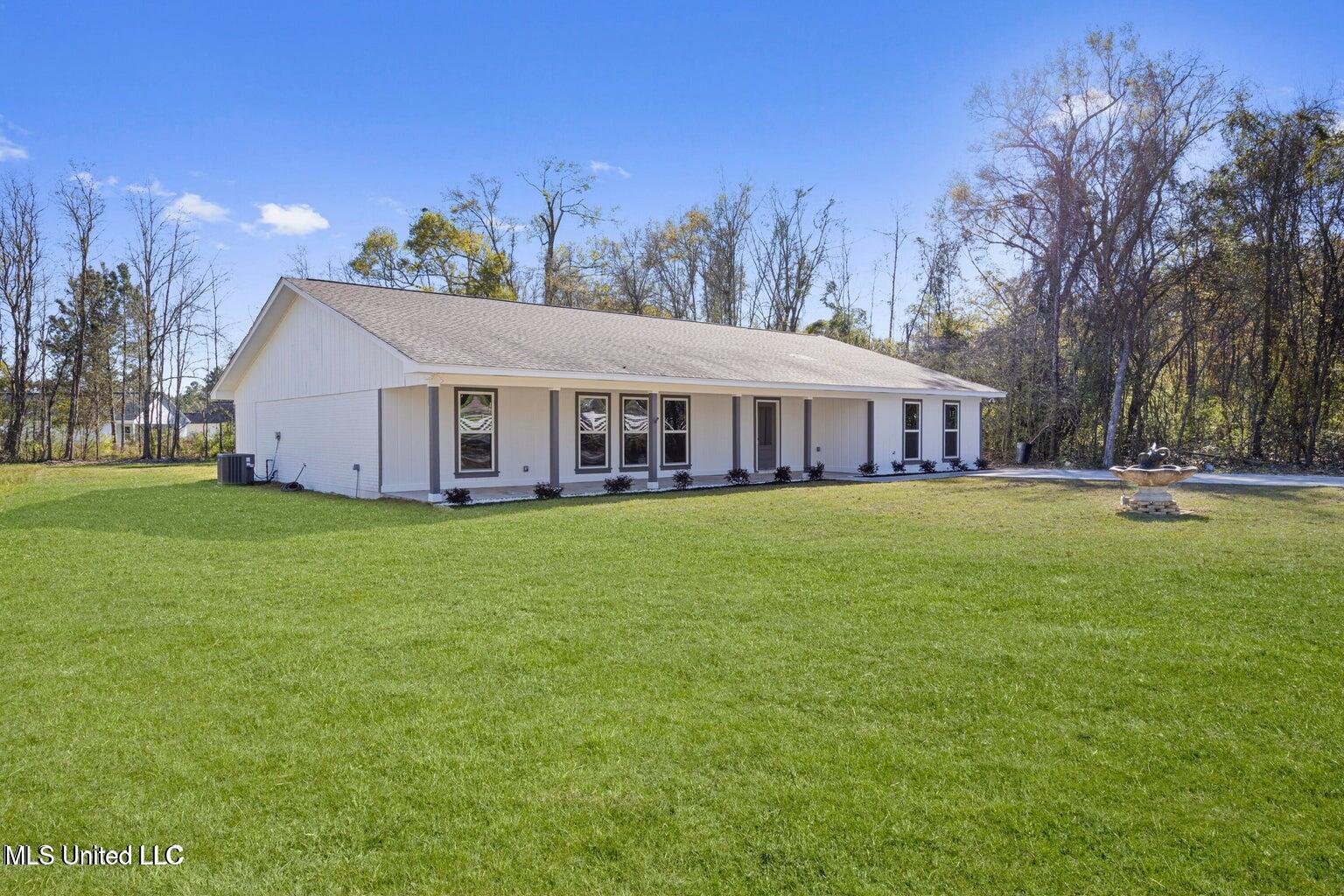 16341 Orange Grove Road Gulfport, MS 39503 - Photo 3 of 38 20250321175849608057000000-o