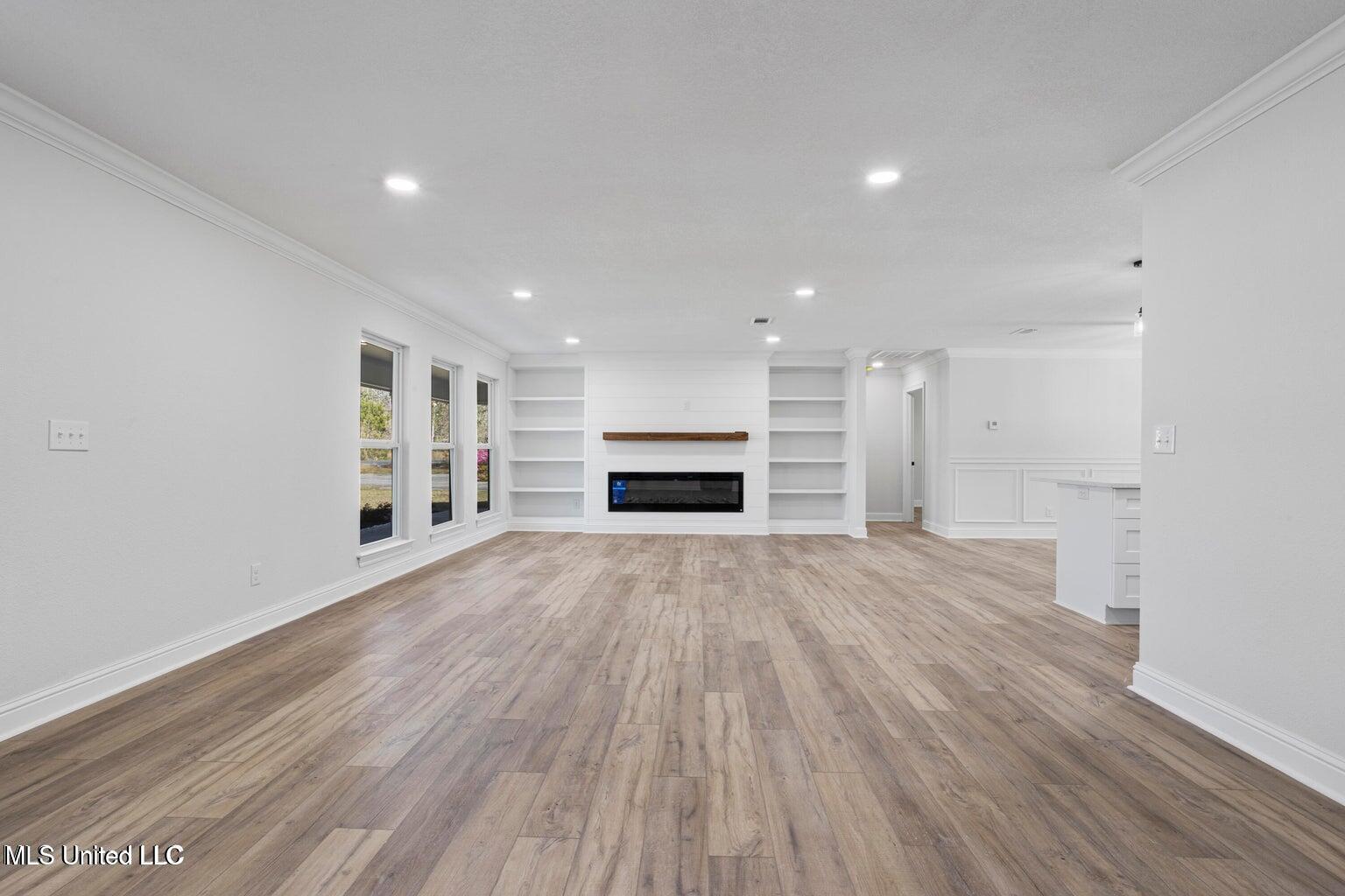 16341 Orange Grove Road Gulfport, MS 39503 - Photo 6 of 38 20250321175905759863000000-o