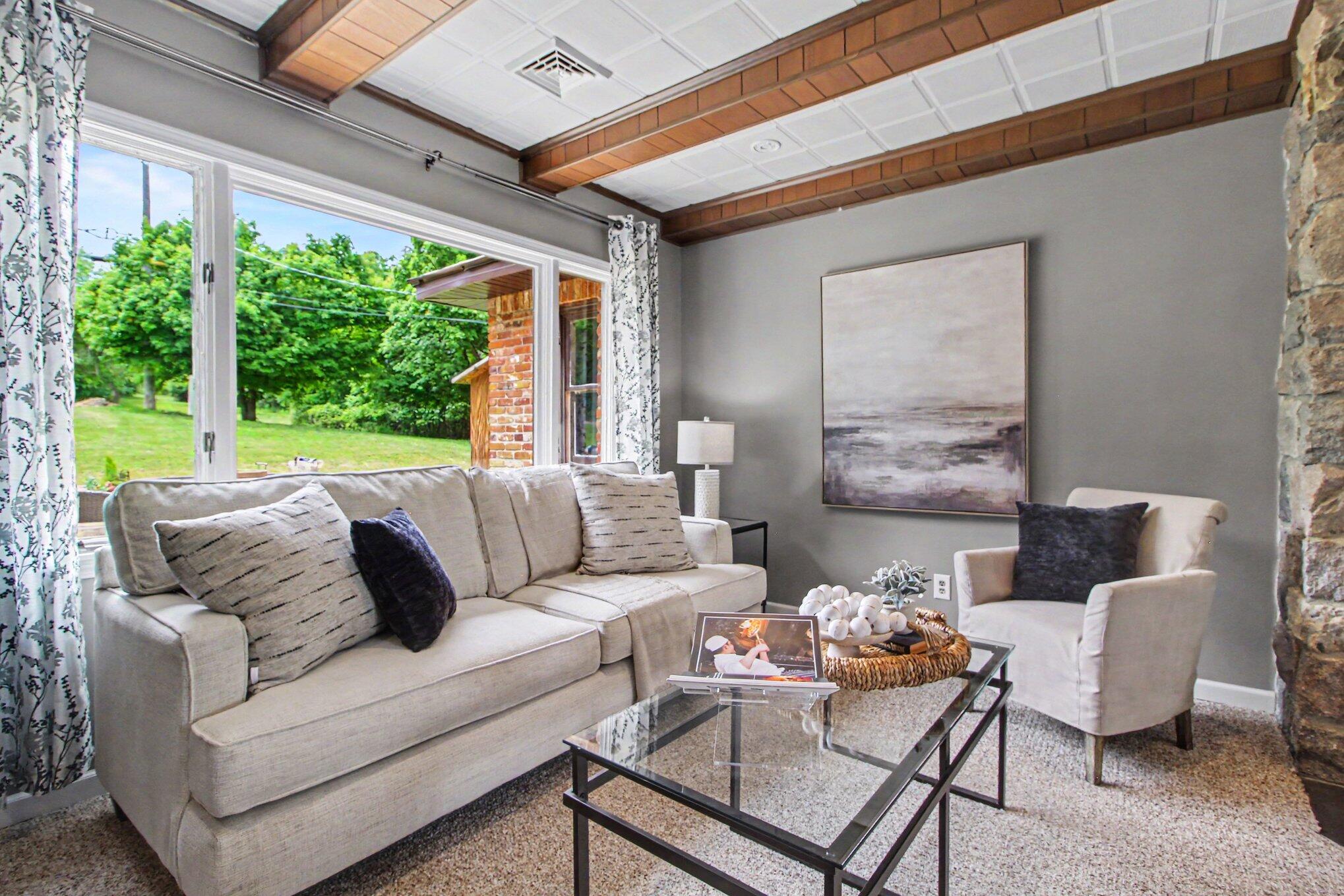 2736 South Wagner Road Ann Arbor, MI 48103 - Photo 21 of 91 019_file_7058