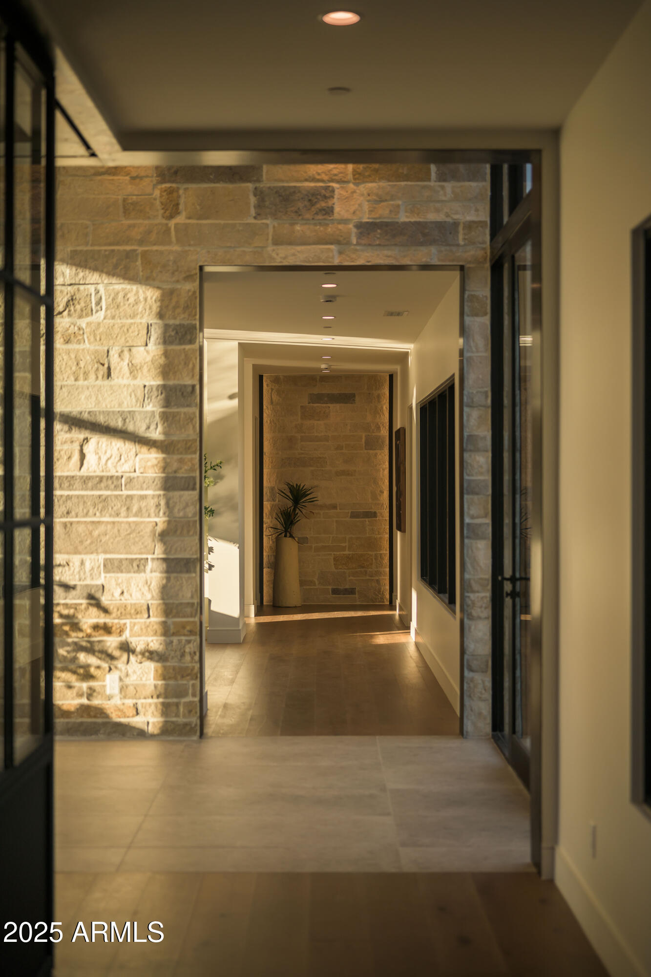 5327 North Invergordon Road Paradise Valley, AZ 85253 - Photo 4 of 57 Front Entry