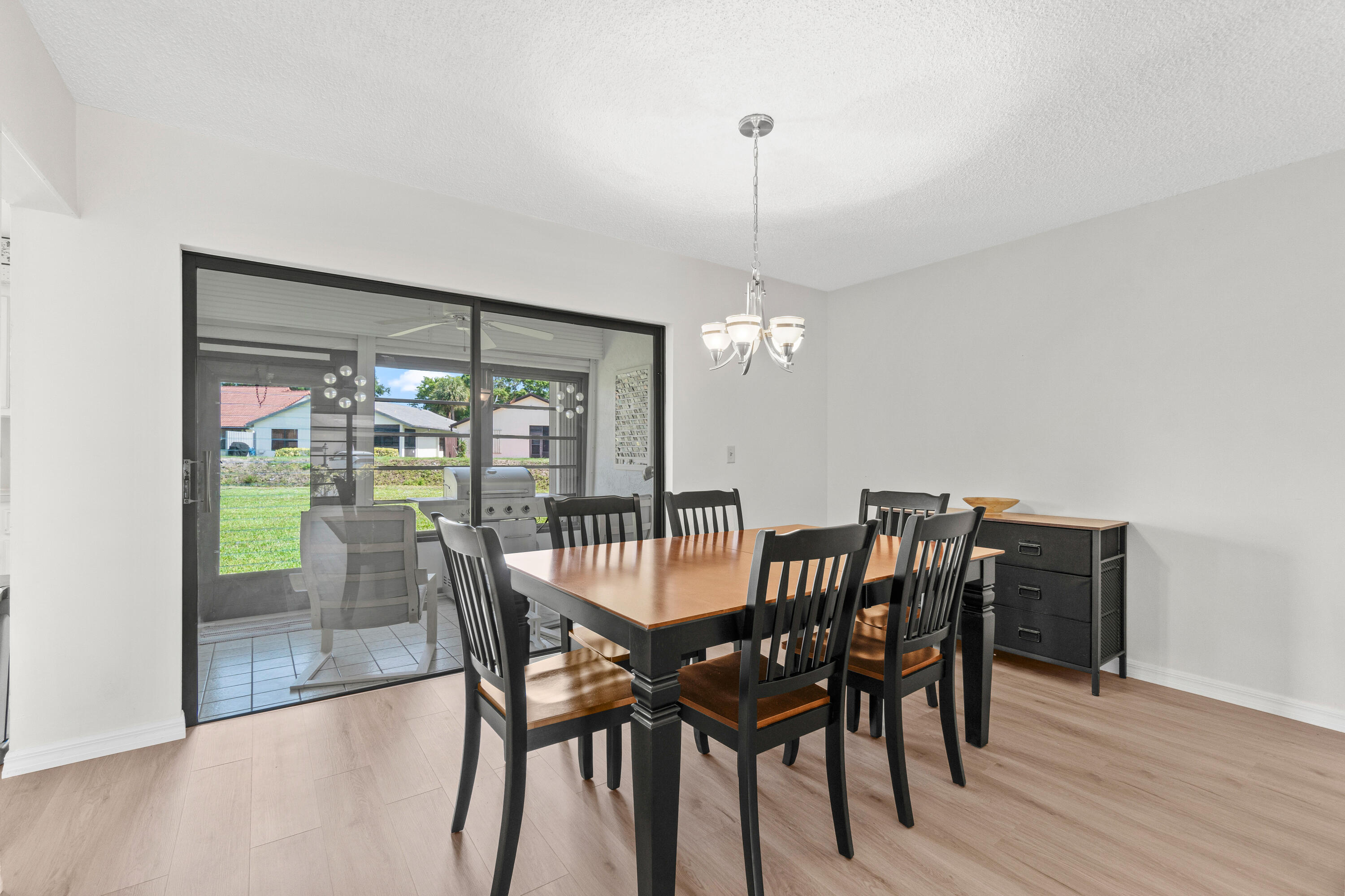 4858 Equestrian Road, Unit B Boynton Beach, FL 33436 - Photo 8 of 28 009-4858EquestrianRoad-B-BoyntonBeach-FL