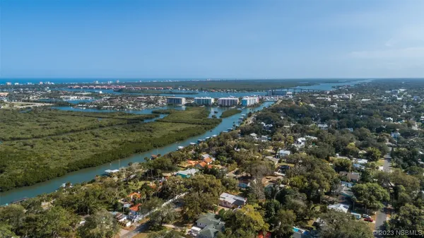 $1,100,000 | 636 Faulkner Street, New Smyrna Beach, FL 32168