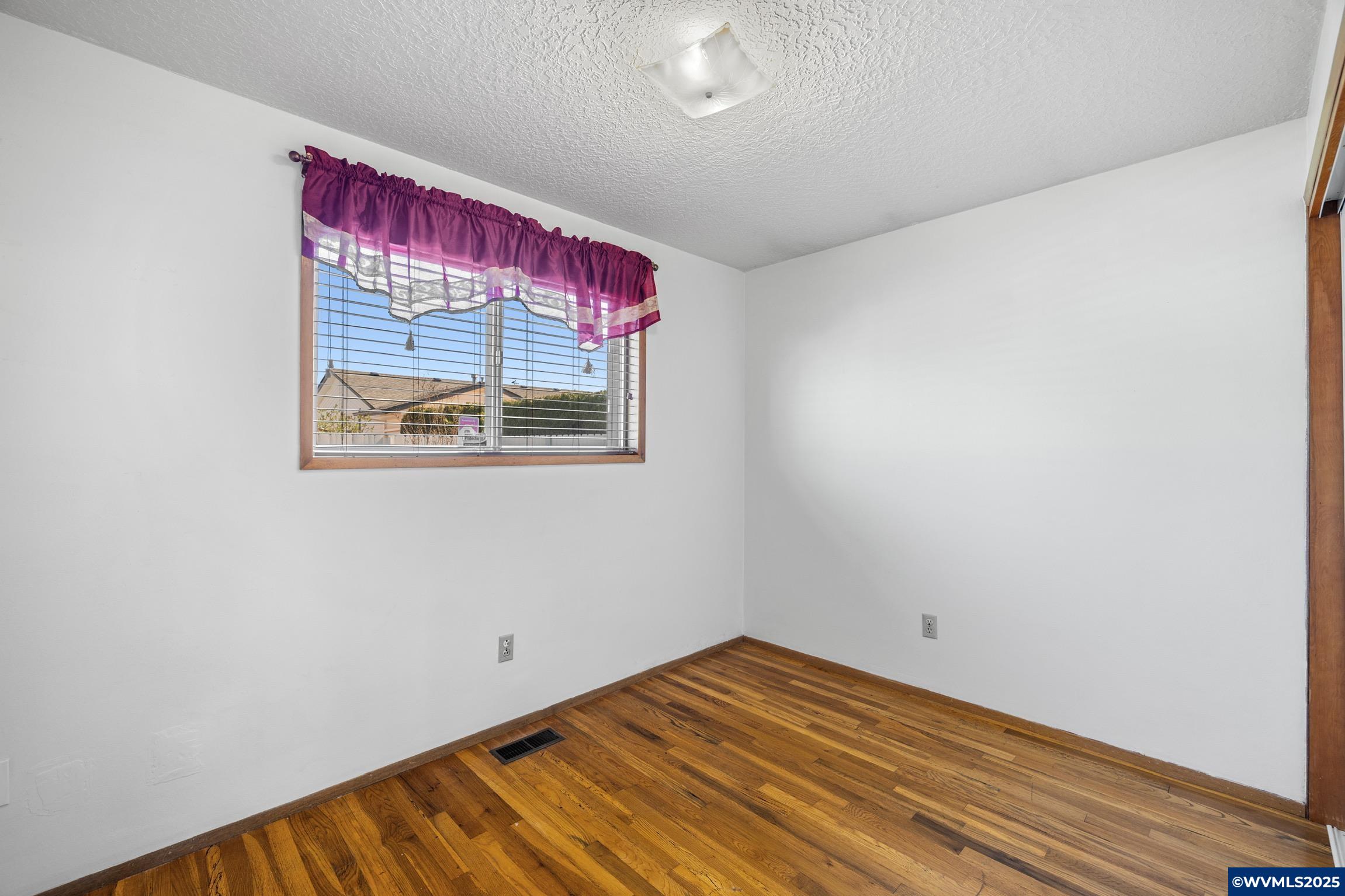 1212 Quinn Road Woodburn, OR 97071 - Photo 14 of 38 Gallery Image 14