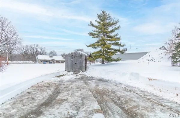 $129,900 | 32467 County Route 54, Chaumont, NY 13622