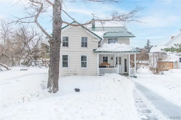 $129,900 | 32467 County Route 54, Chaumont, NY 13622