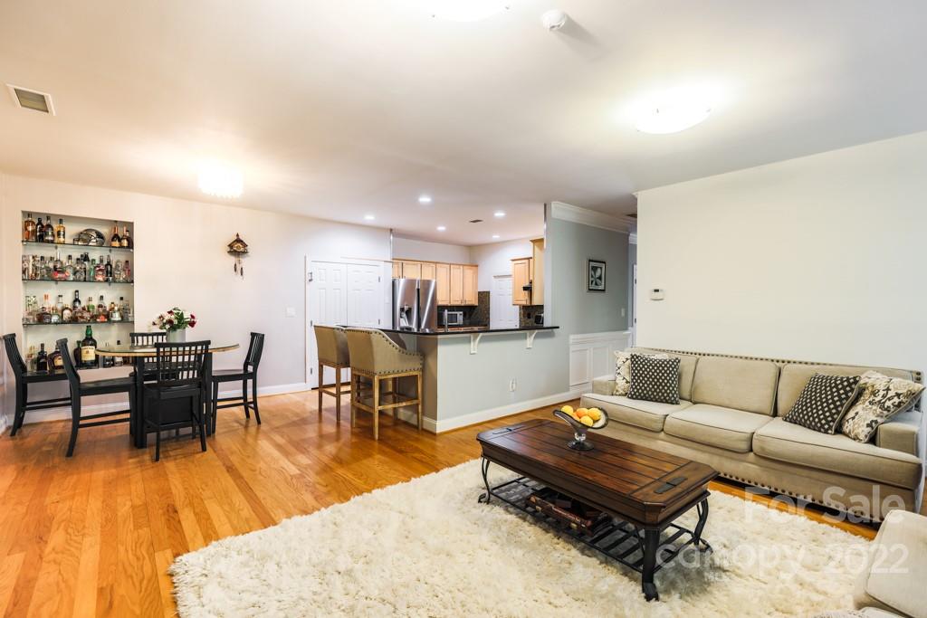 9442 Valley Road Charlotte, NC 28270 - Photo 6 of 28 Gallery Image 6