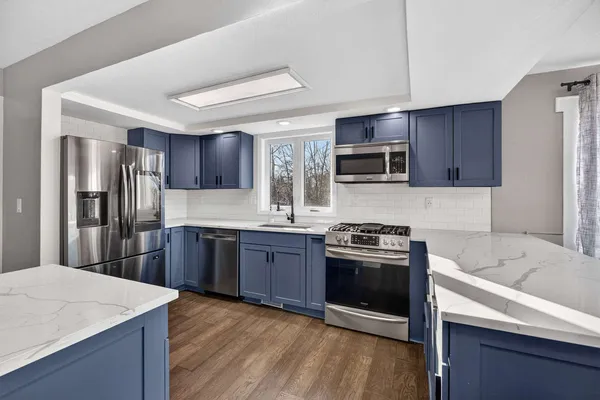 $635,000 | 11700 61st Avenue, Blue Grass, IA 52726