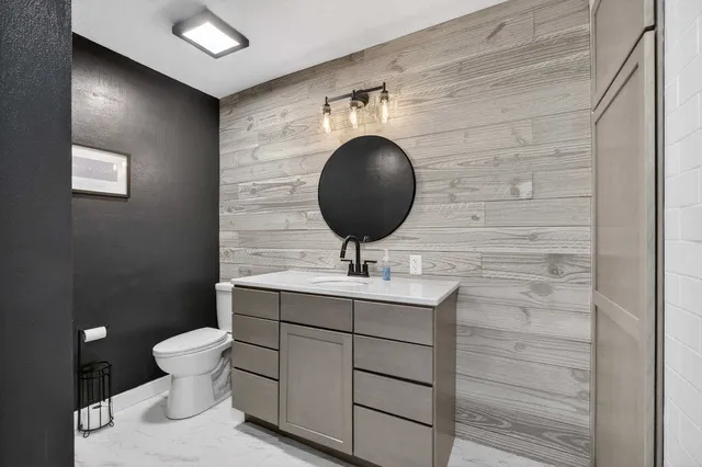 $650,000 | 11700 61st Avenue, Blue Grass, IA 52726